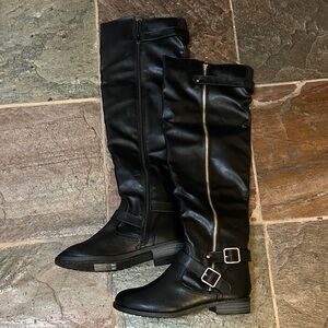 Black Over The Knee Riding Boots W Gold Buckle Detail Accents Size 5.5 NWT